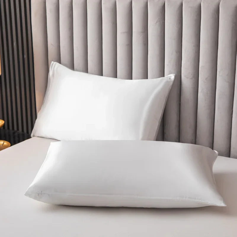 Комплект от 3 части – сатенен калъф за завивка, мек и деликатен, за нощи с нотка лукс